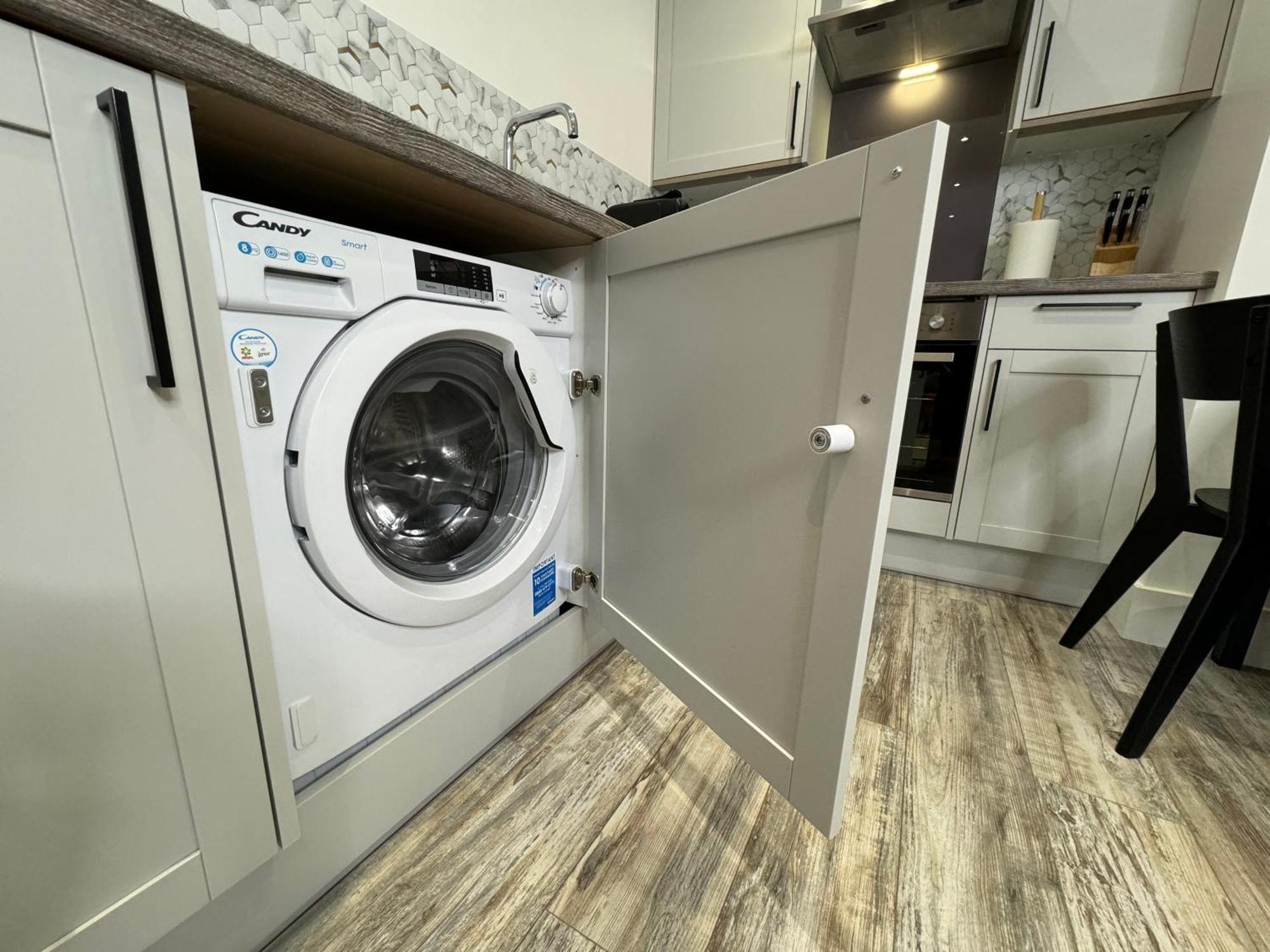 Modern One-Bedroom Apartment スウィンドン エクステリア 写真