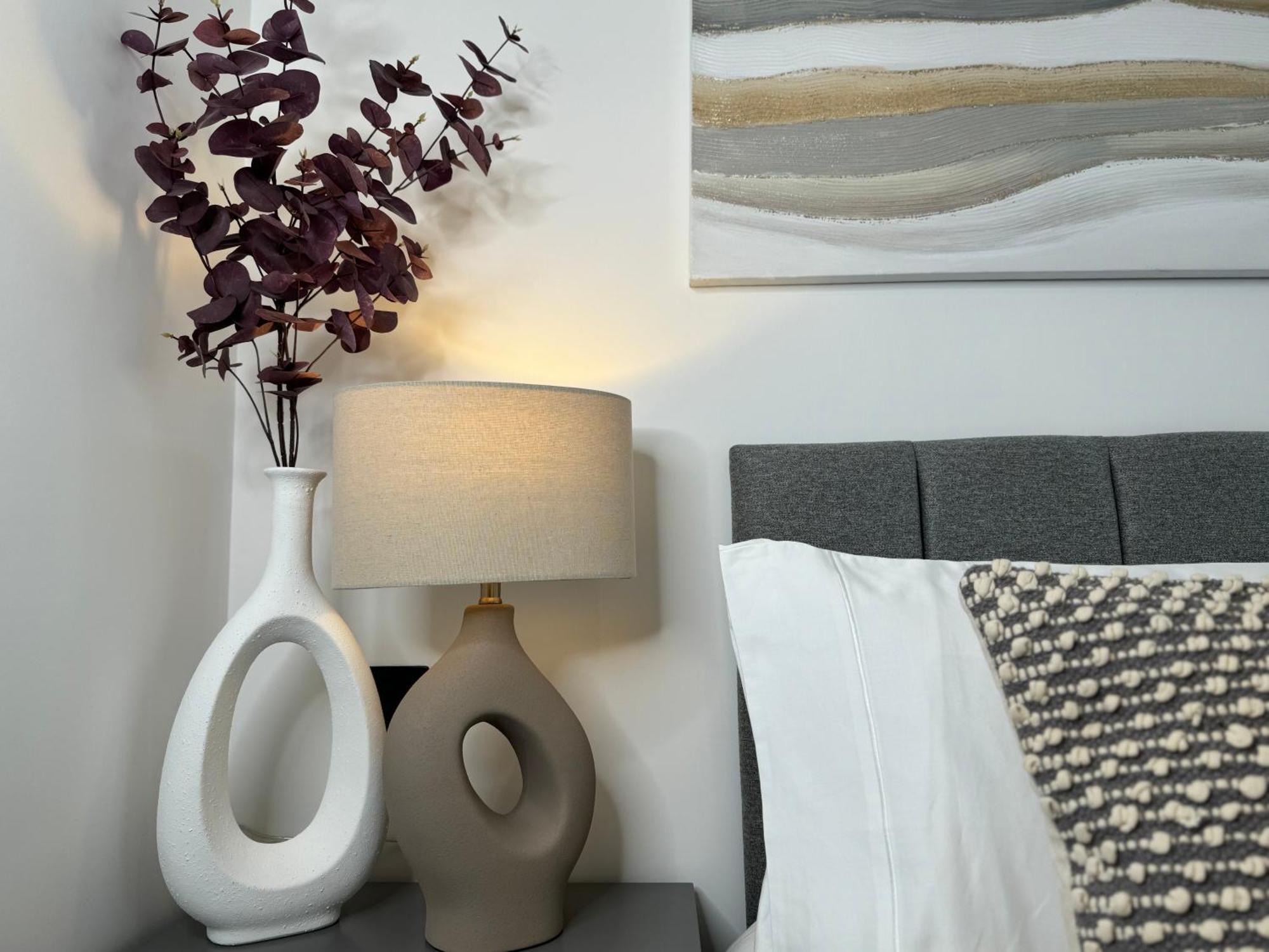 Modern One-Bedroom Apartment スウィンドン エクステリア 写真
