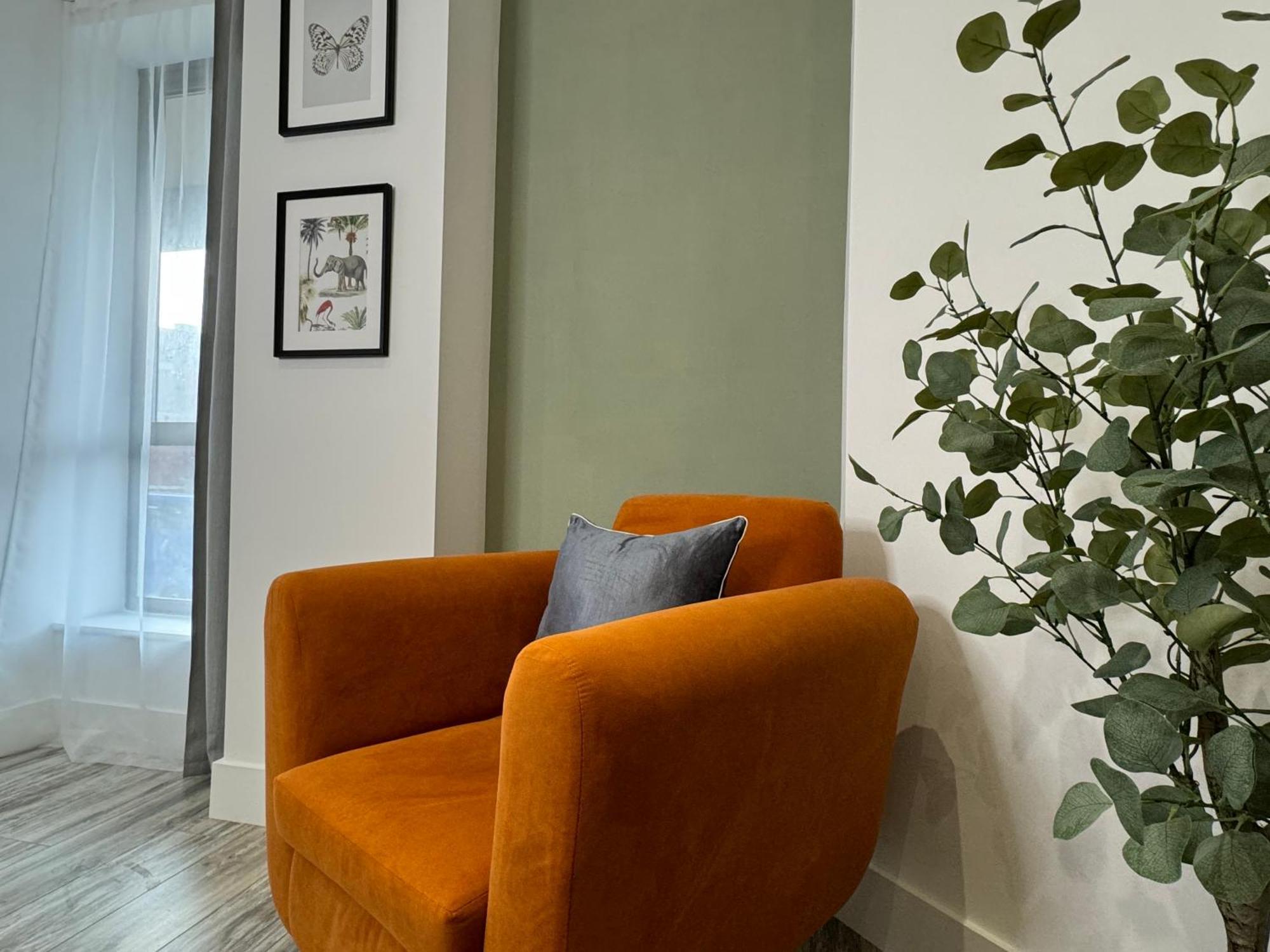 Modern One-Bedroom Apartment スウィンドン エクステリア 写真